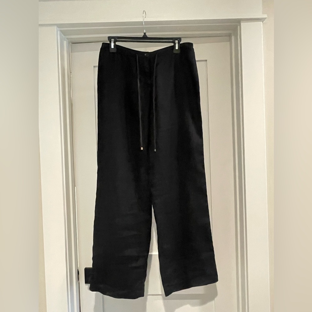 Tommy Bahama women’s black drawstring  palazzo pants. Size 6